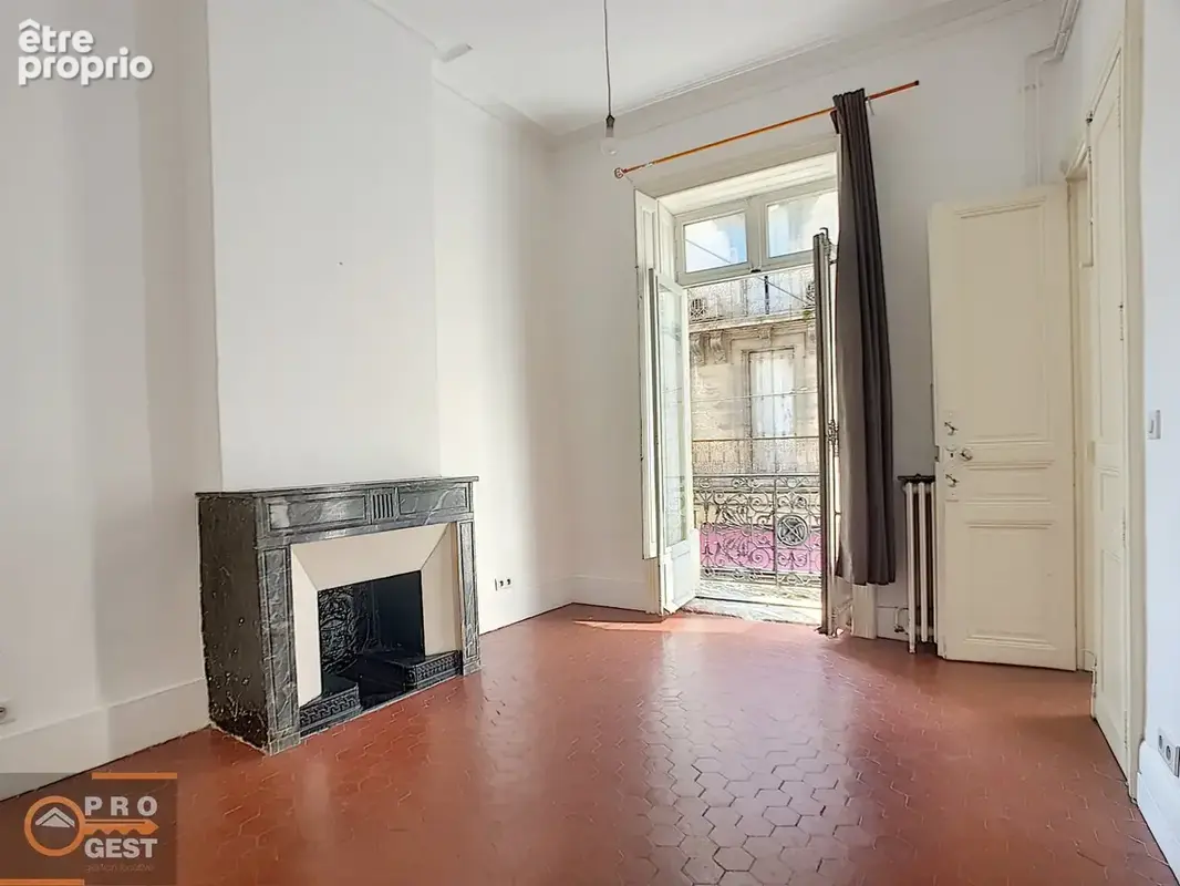 Ecusson appartement avec cachet - photo 8