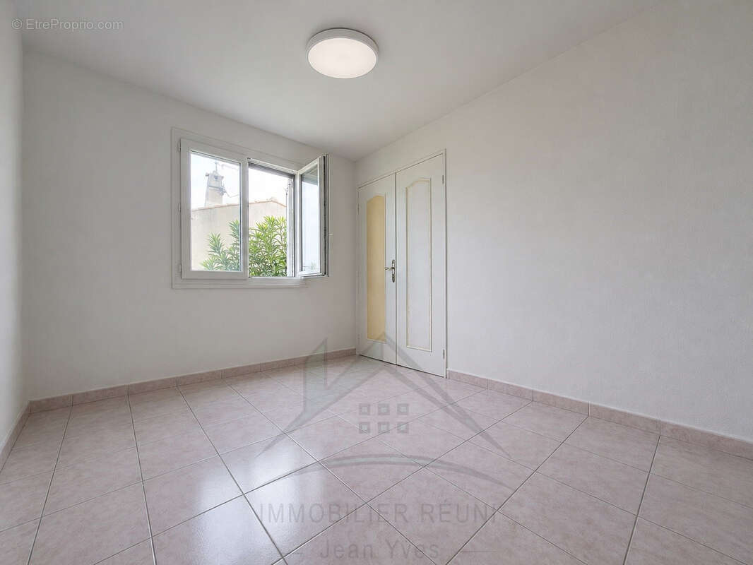 Maison à CHATEAUNEUF-LES-MARTIGUES