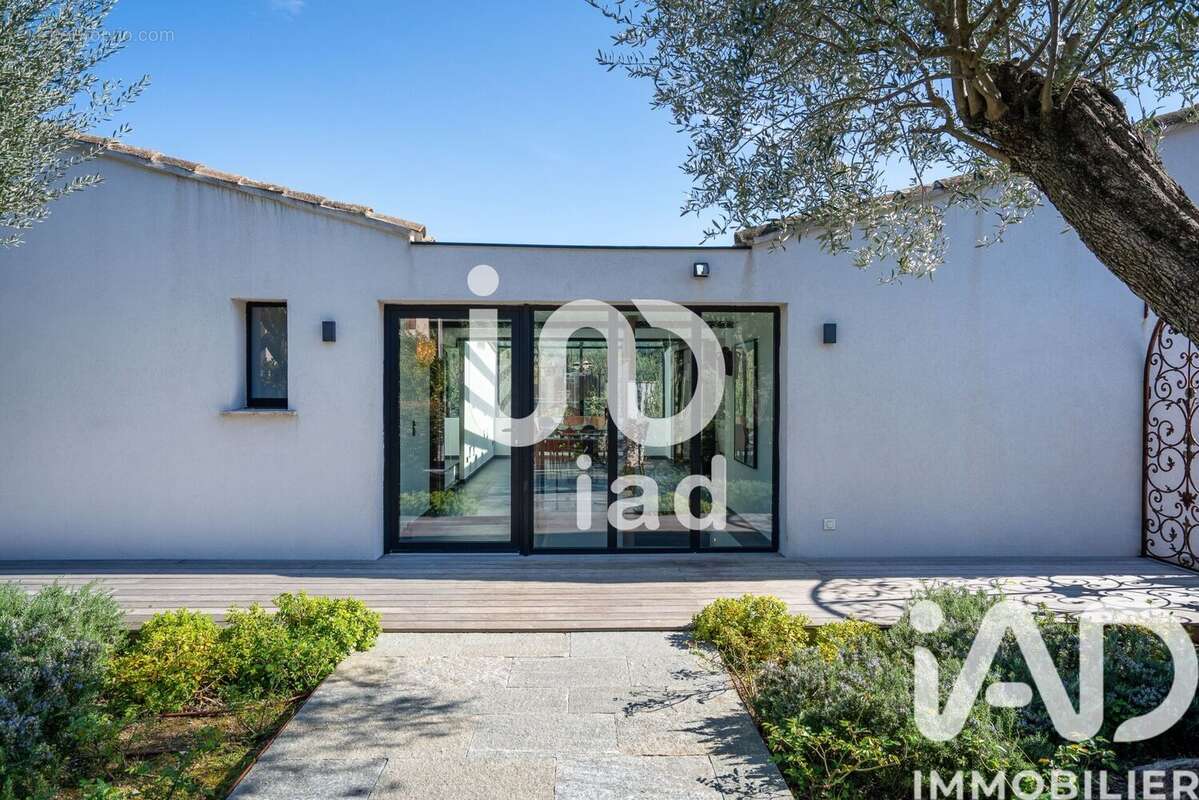 Photo 6 - Maison à LA CROIX-VALMER