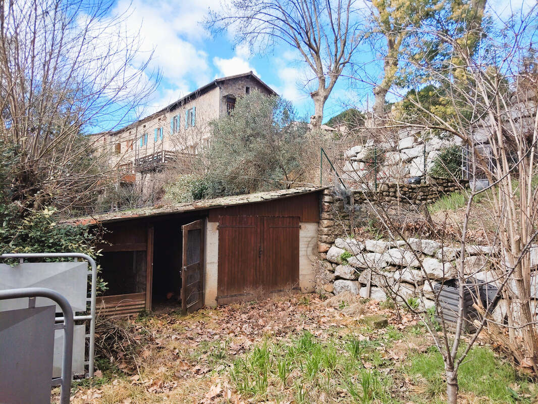 Maison à LES OLLIERES-SUR-EYRIEUX