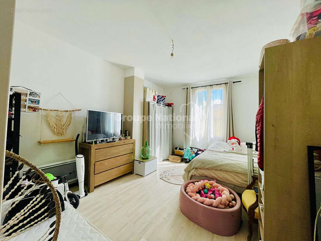 Appartement à LE CAILAR