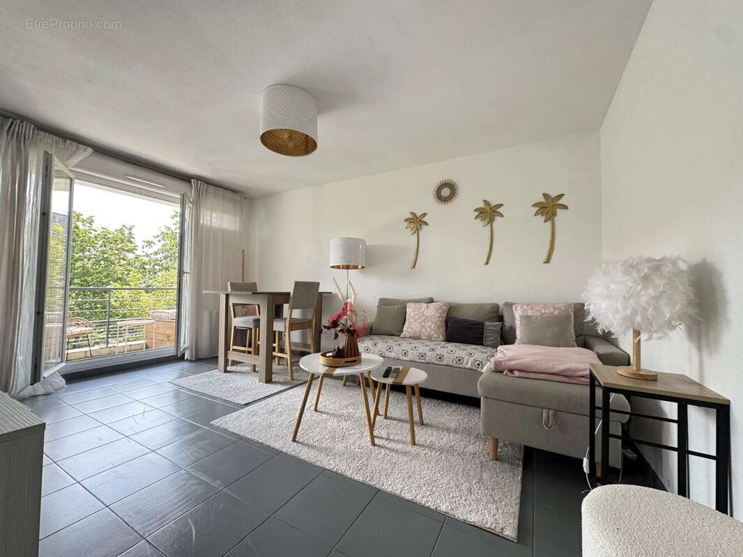 Appartement à MARSEILLE-13E