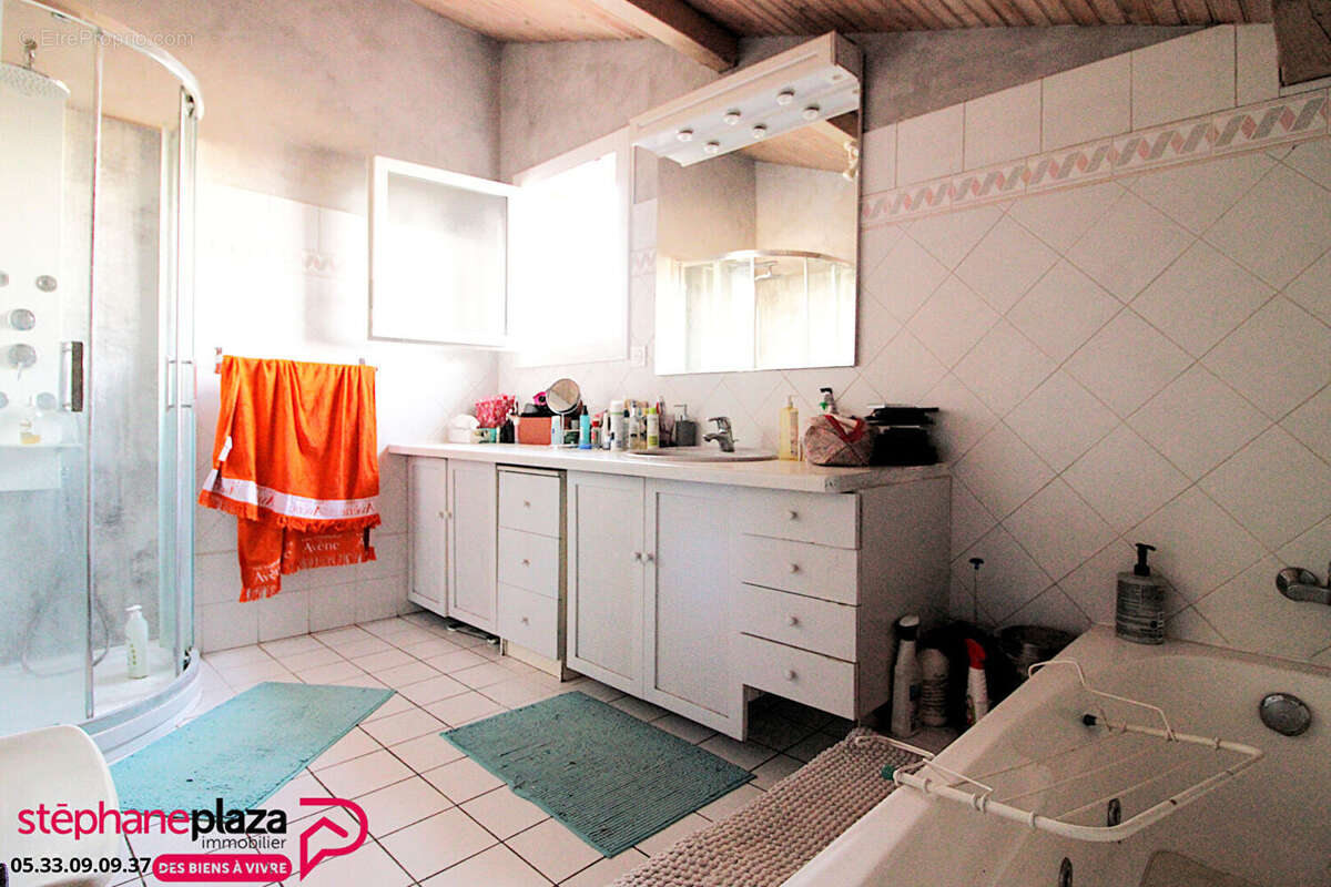 Maison à VILLENAVE-D'ORNON