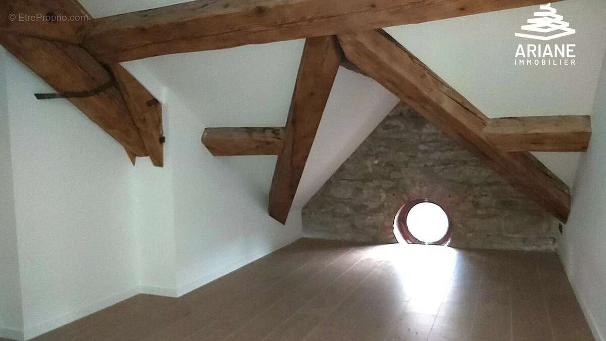 Appartement à VOURLES