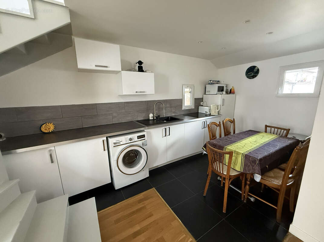 Appartement à PARIS-11E