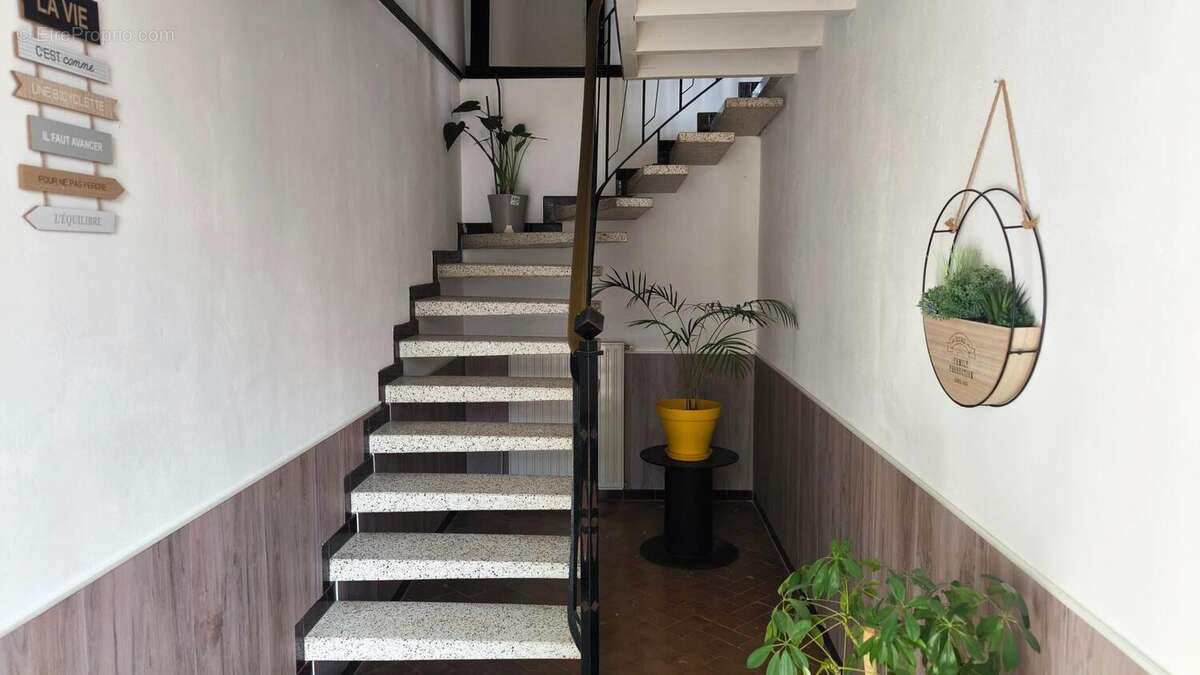 Photo 6 - Maison à VERGNE