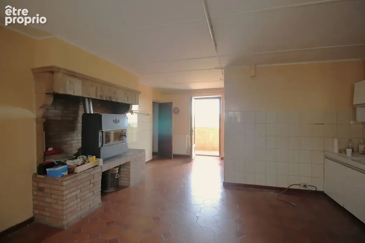 OINGT Maison en pierres de 166 m² + jardin attenant et vue - photo 3
