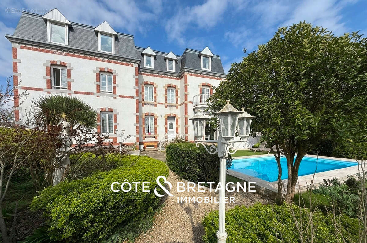 Maison à ETABLES-SUR-MER