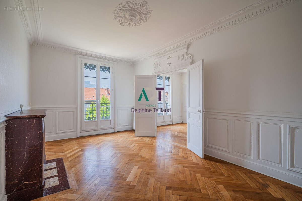 Appartement 105 m² à Grenoble  - photo 4