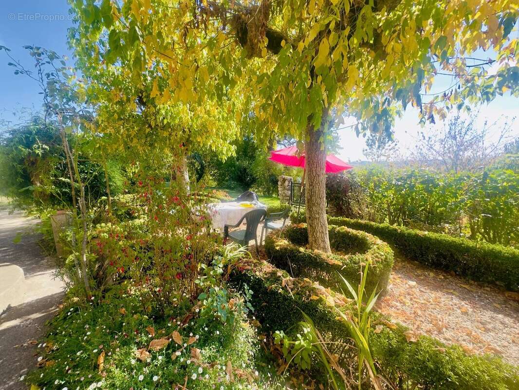 Maison à MONBAZILLAC