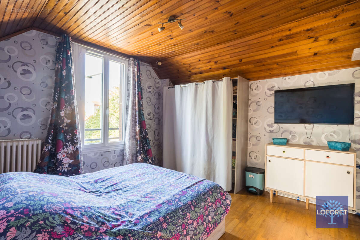 Maison à LES PAVILLONS-SOUS-BOIS