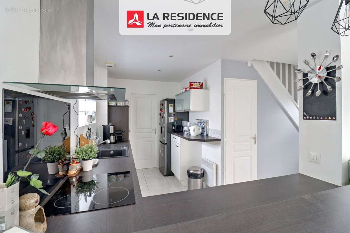 Maison à VERNEUIL-SUR-SEINE