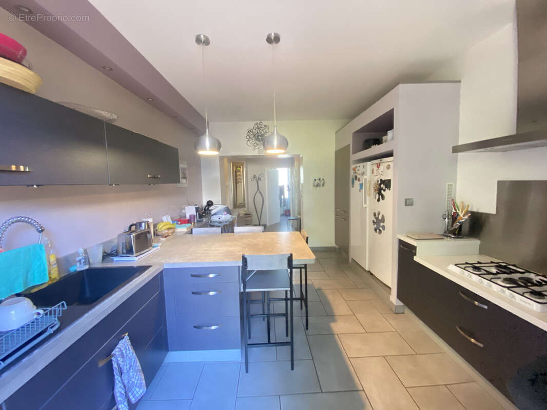 Appartement à ROCHE-LA-MOLIERE