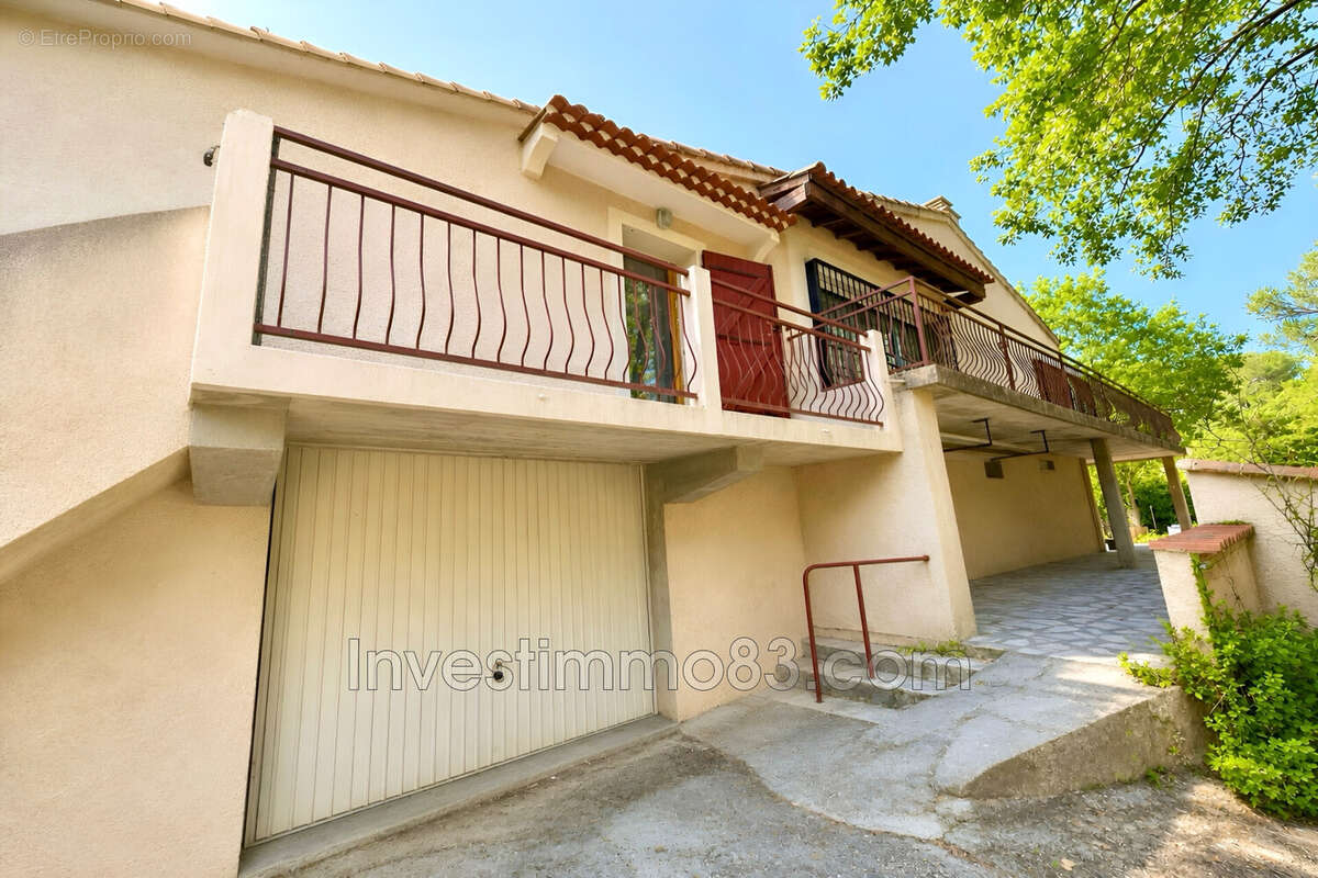 Maison à POURRIERES