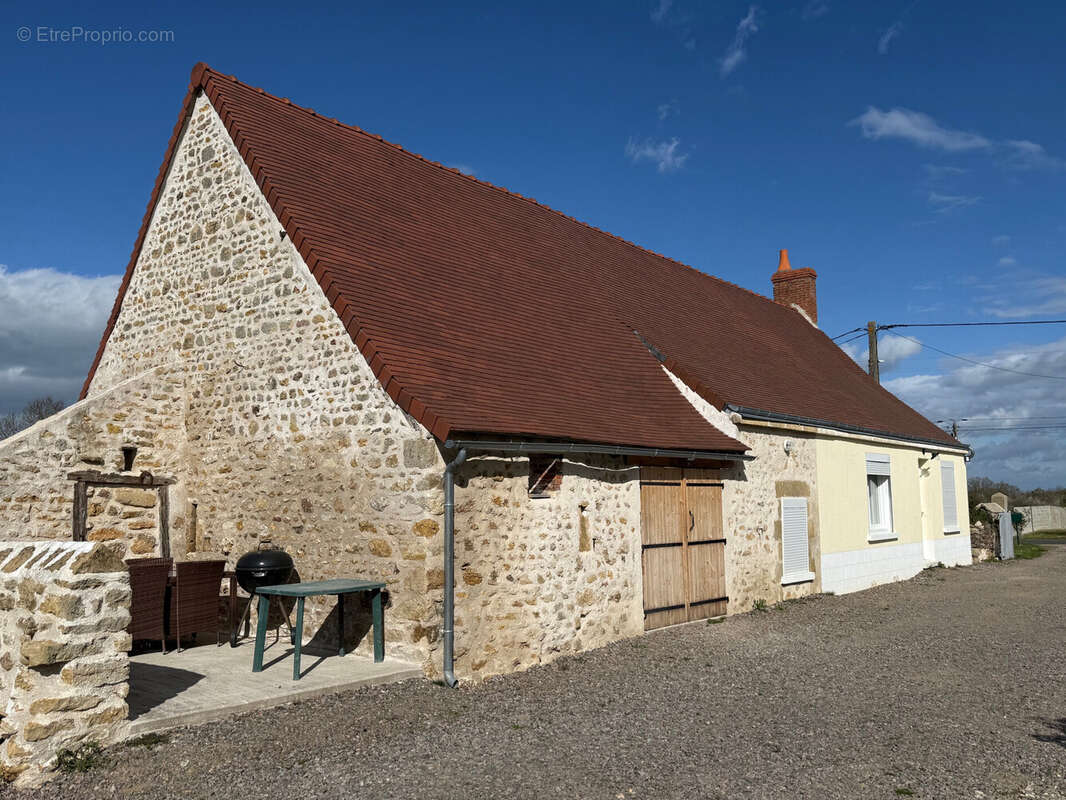 Maison à LE MAGNY