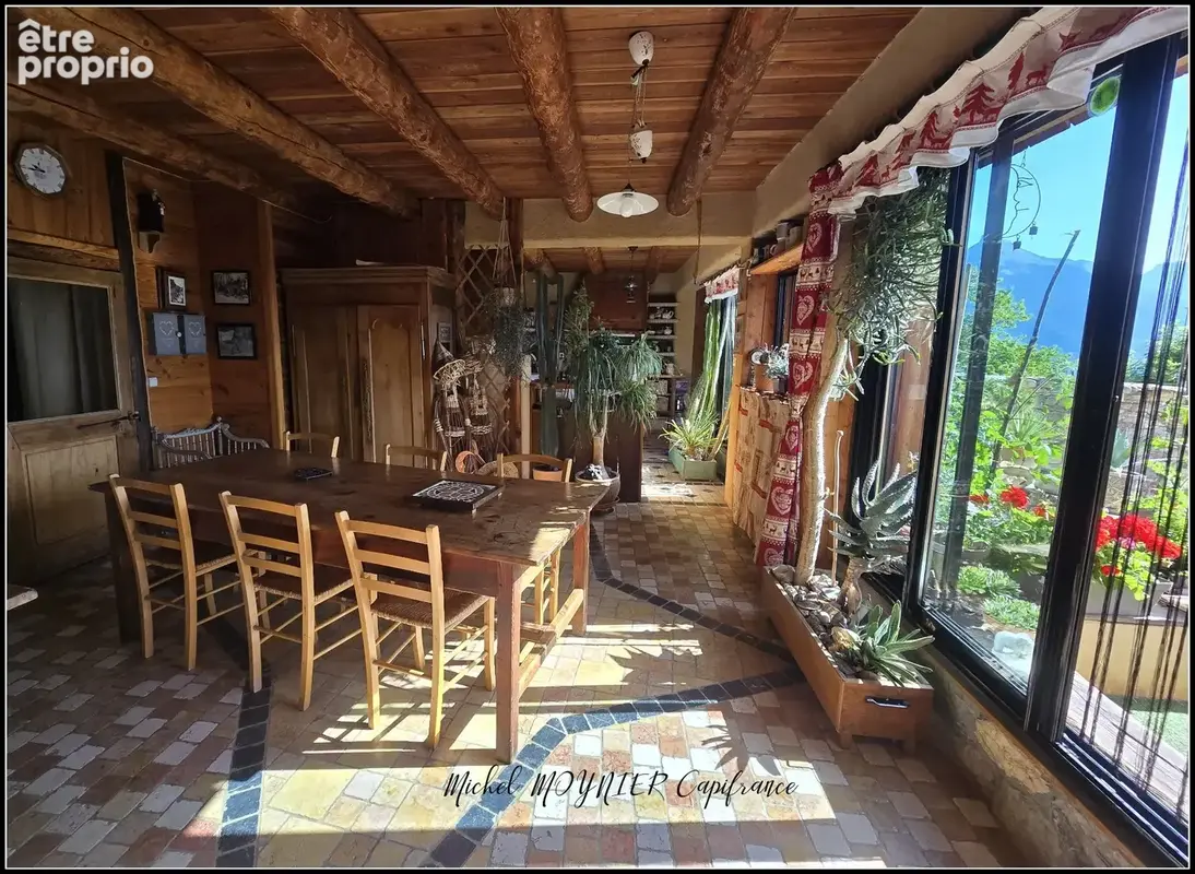 Aux Seyes, commune de Champcella, grande maison de montagne rénovée pour résidence principale, gîte ou chambres d’hôtes - photo 23