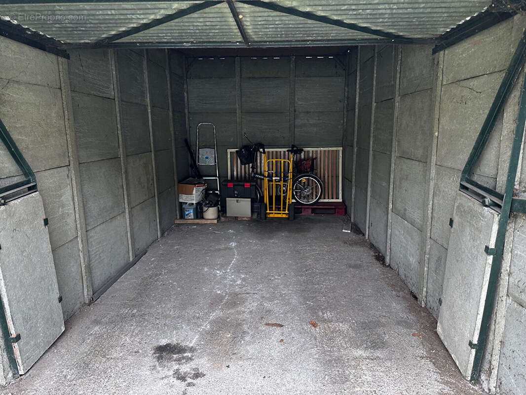 Parking à NOISY-LE-SEC