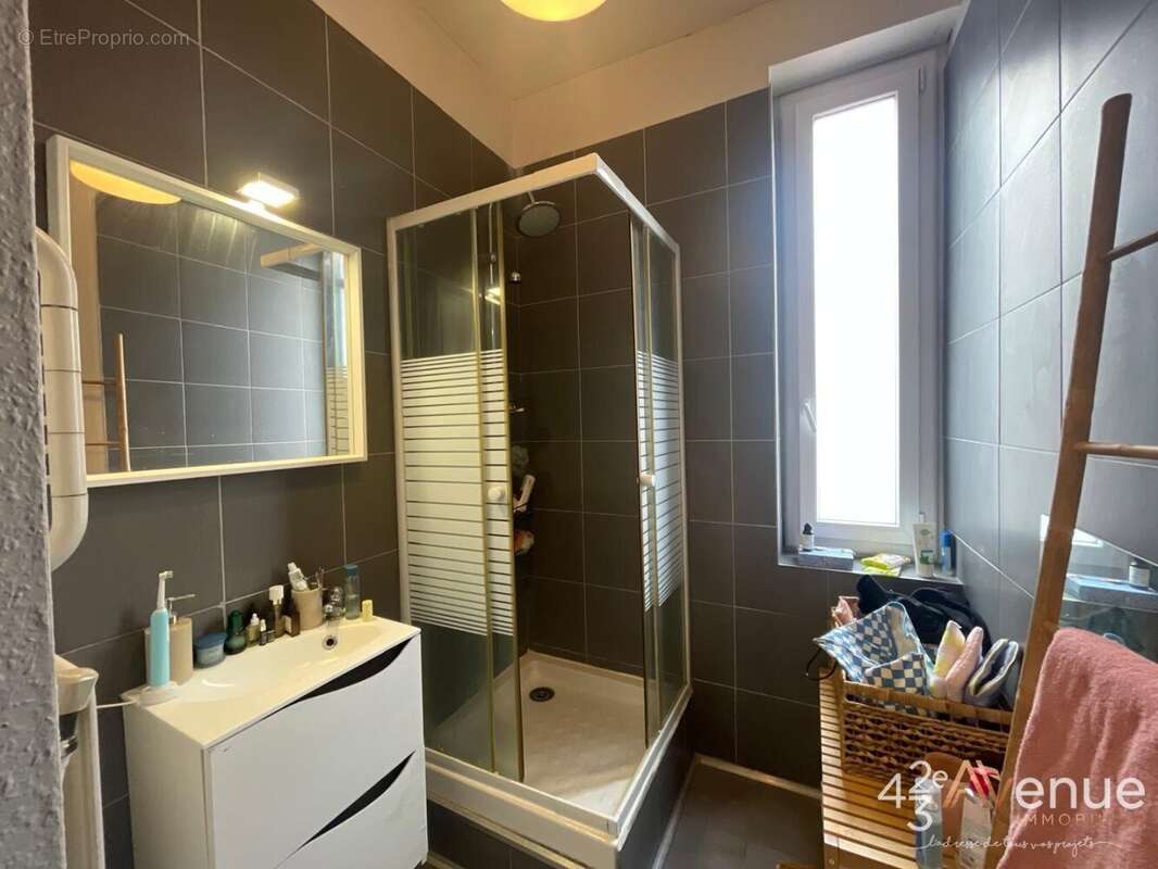 Appartement à SAINT-ETIENNE