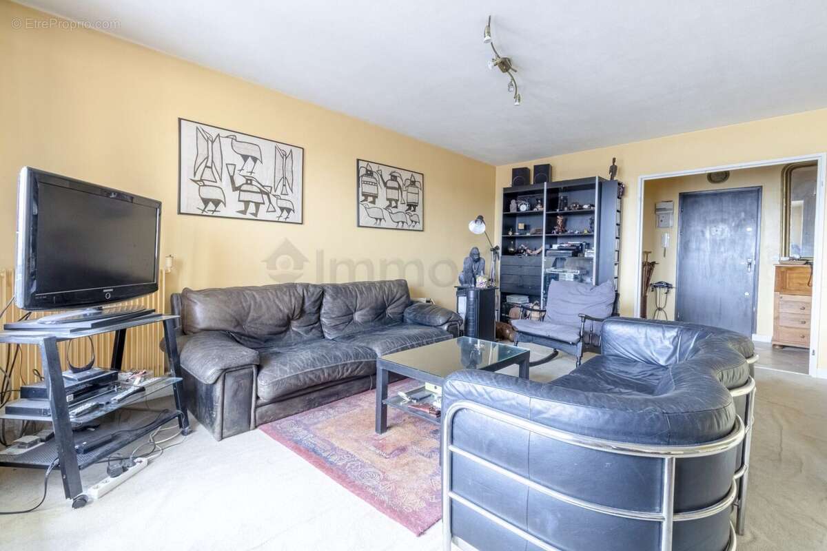 Appartement 98 m² à Neuilly-Sur-Marne  - photo 2