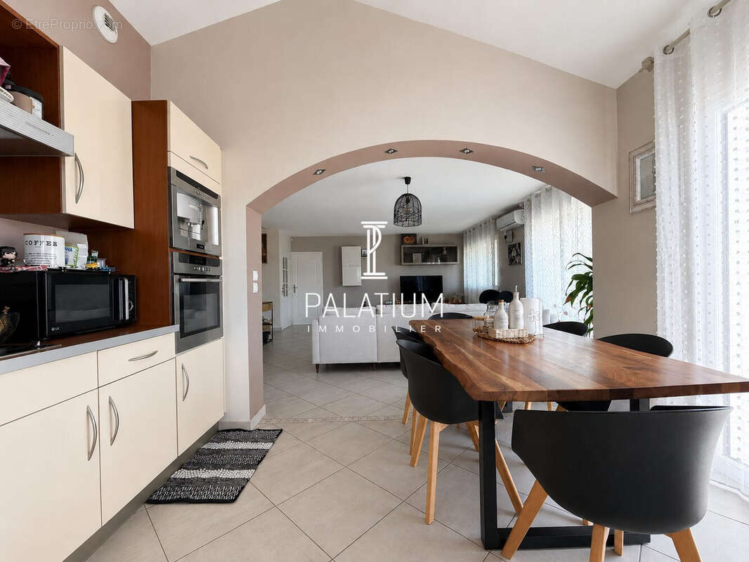 Maison 229 m² à La Saulce  - photo 7