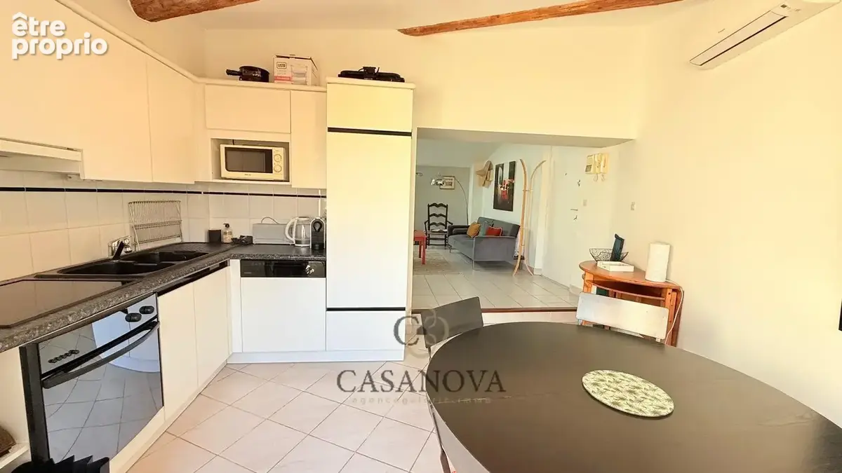 Appartement rénové avec terrasse dans l'Hôtel Particulier Guibal à Béziers - photo 6