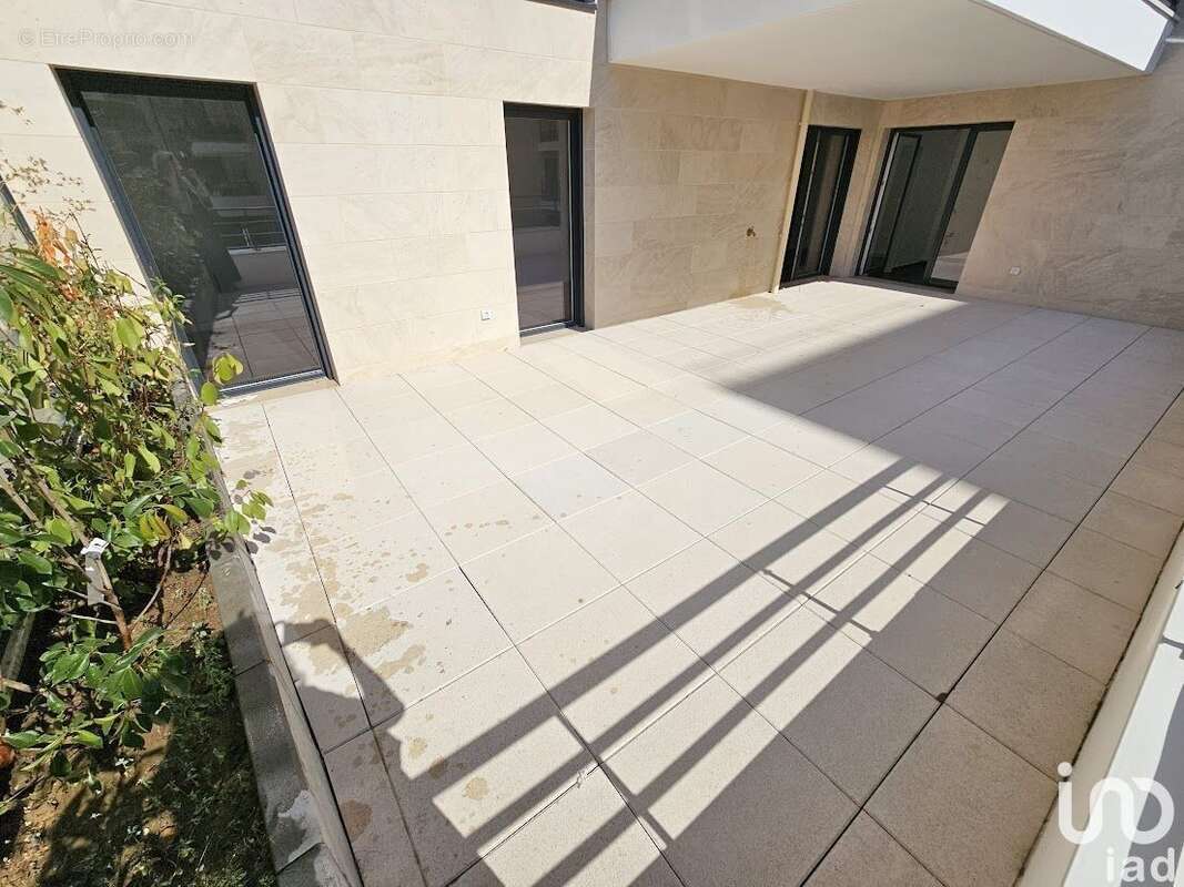 Photo 2 - Appartement à CLICHY