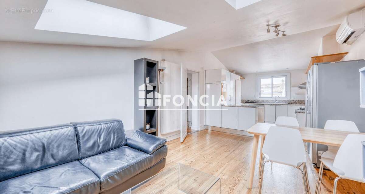 Appartement à BORDEAUX