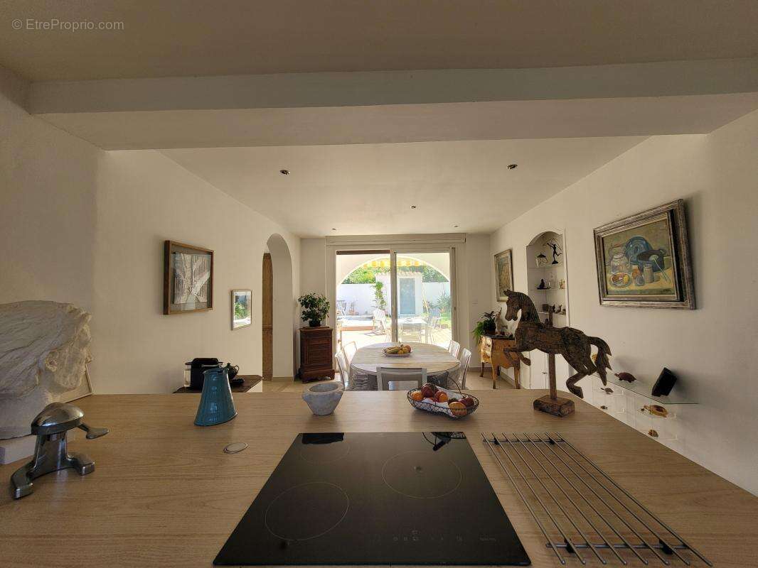 Maison à SIX-FOURS-LES-PLAGES