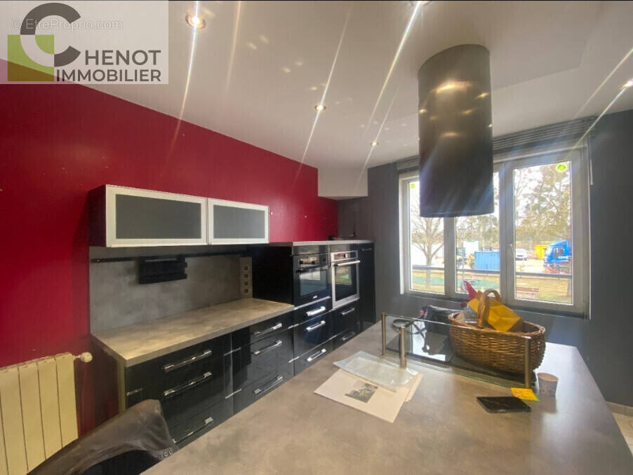 Maison à GONDREVILLE