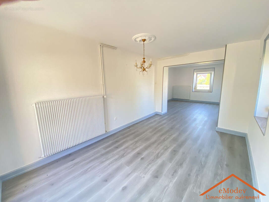 Maison 276 m² à Anould  - photo 5