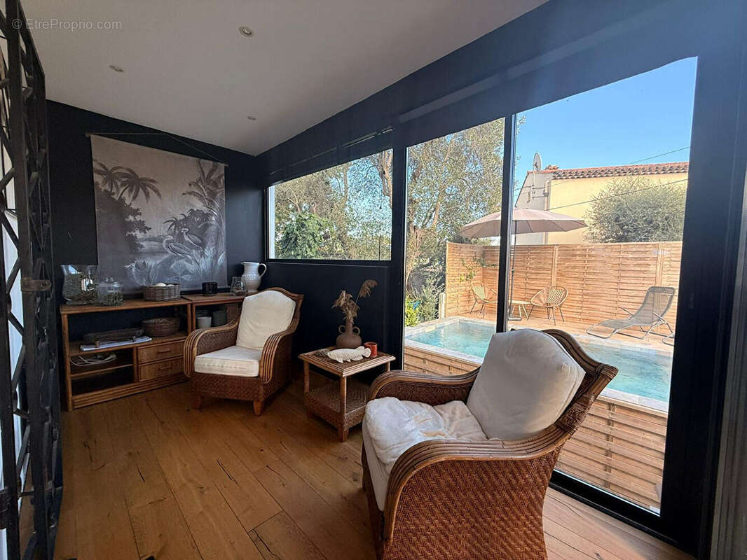 Appartement à VILLENEUVE-LOUBET