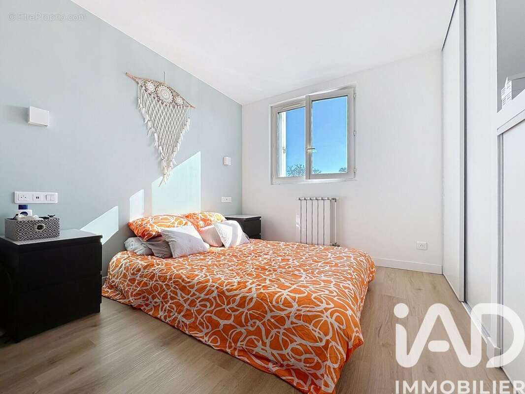 Photo 9 - Appartement à LE PLESSIS-TREVISE