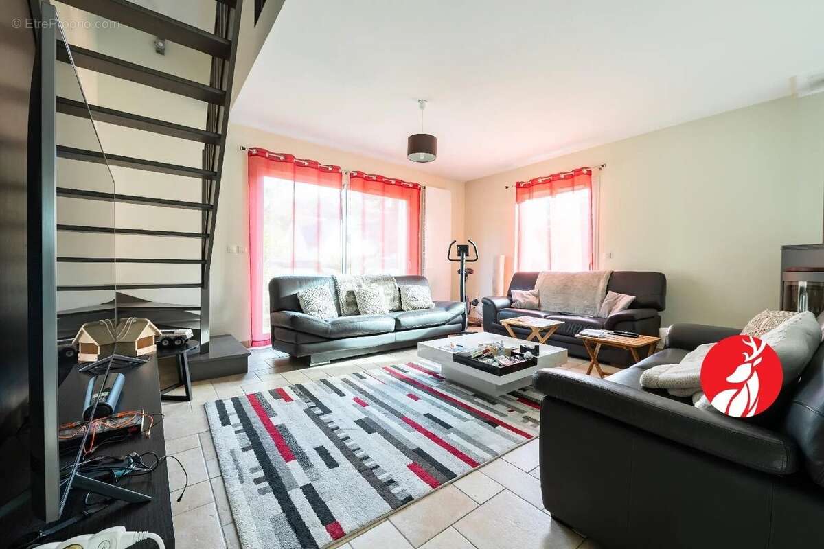 Maison à MILLY-LA-FORET