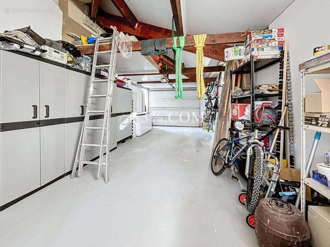 Maison à AOUSTE-SUR-SYE