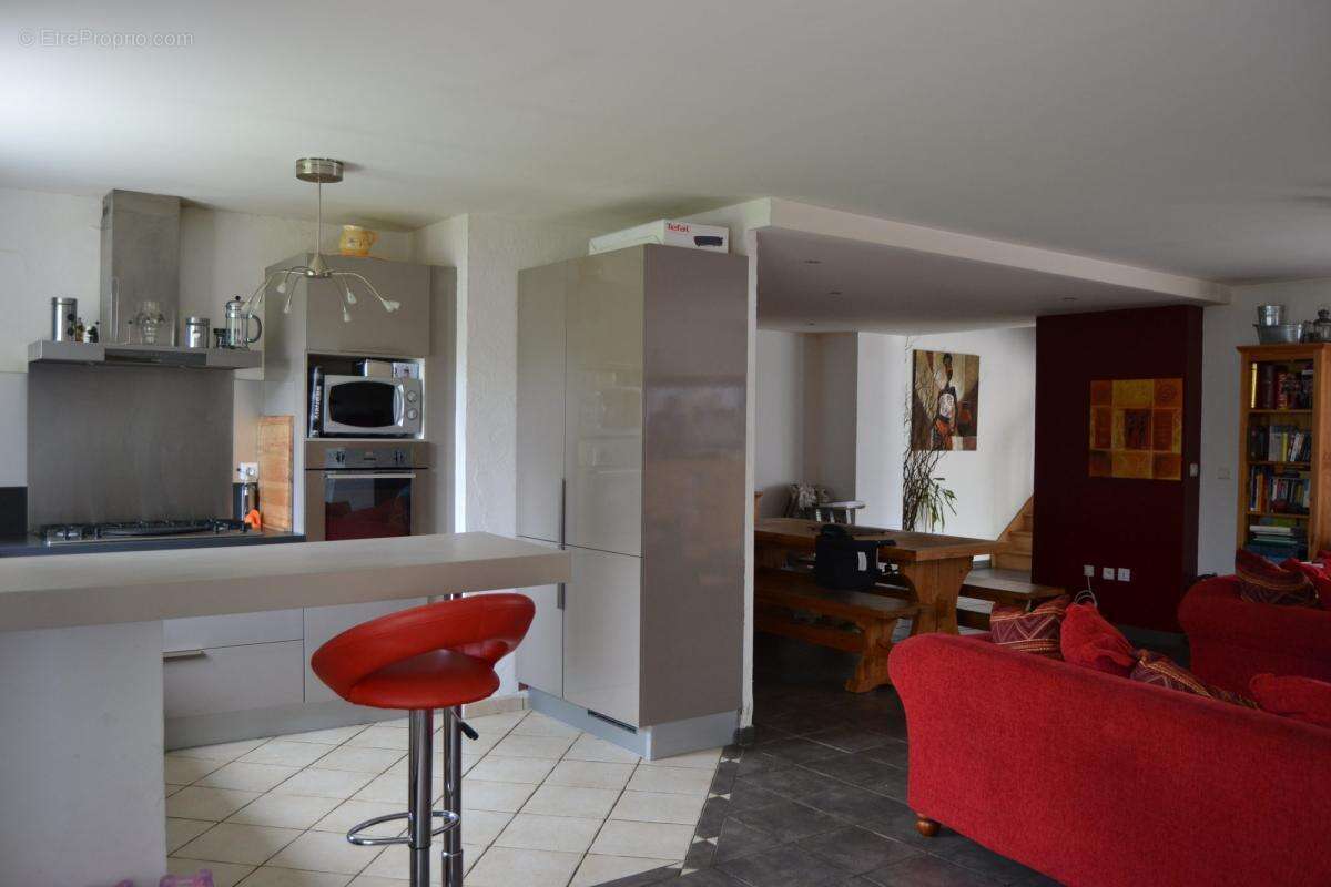 Maison 137 m² à Ossun  - photo 3