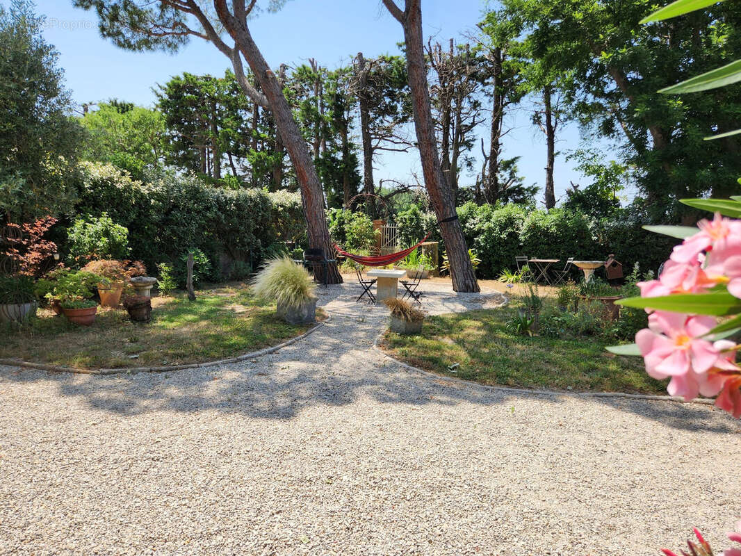 Maison à VACQUEYRAS