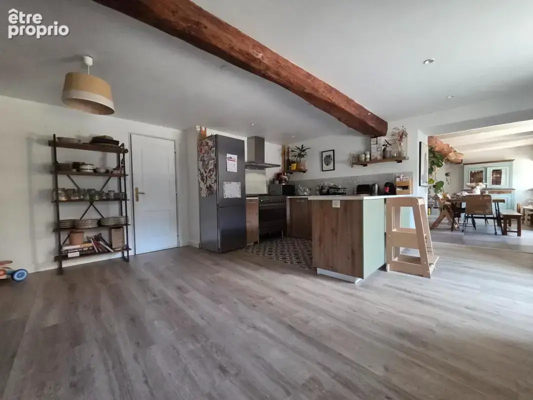 Maison charentaise avec vie de plain-pied possible, 3 chambres, dépendances et jardin clos à Saint-Jean-d’Angély - photo 5