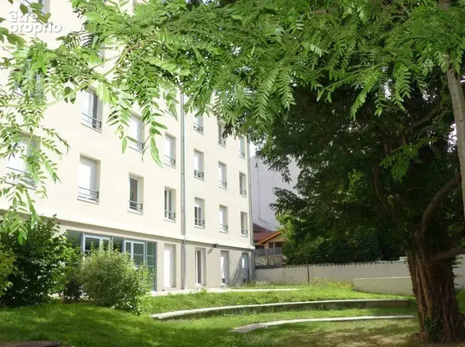 INVESTISSEMENT LOCATIF  Villeurbanne  Résidence étudiante Univers Studio - 5,72 % de rentabilité - photo 9