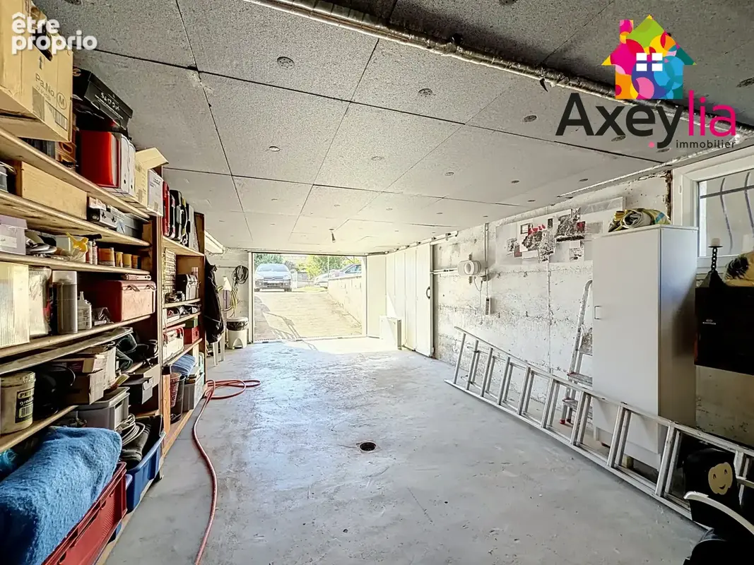 A vendre - feurs -  maison individuelle avec 5 chambres, grand garage et terrain - photo 17