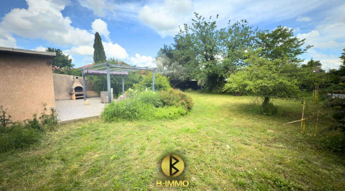 Maison à ROUSSILLON