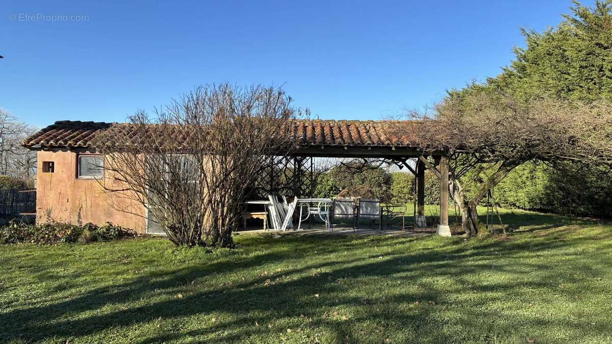 Maison à AVAILLES-LIMOUZINE