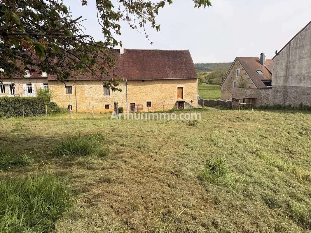 Maison à TRENAL