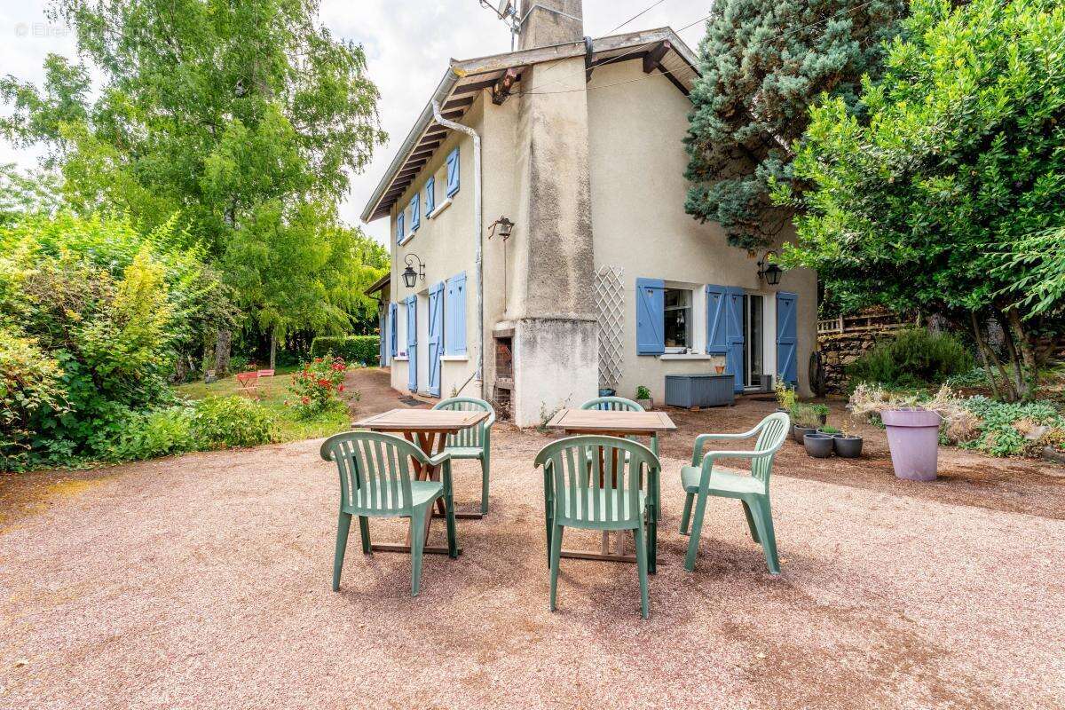 Maison à BRUSSIEU