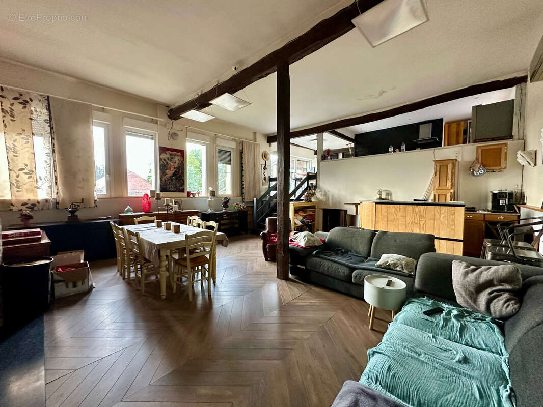 Maison à ROMBIES-ET-MARCHIPONT