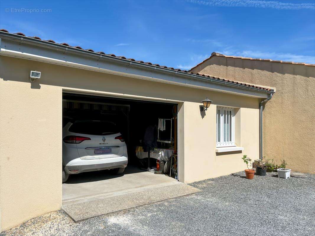 Maison à LOUZIGNAC