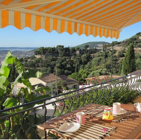Appartement à HYERES