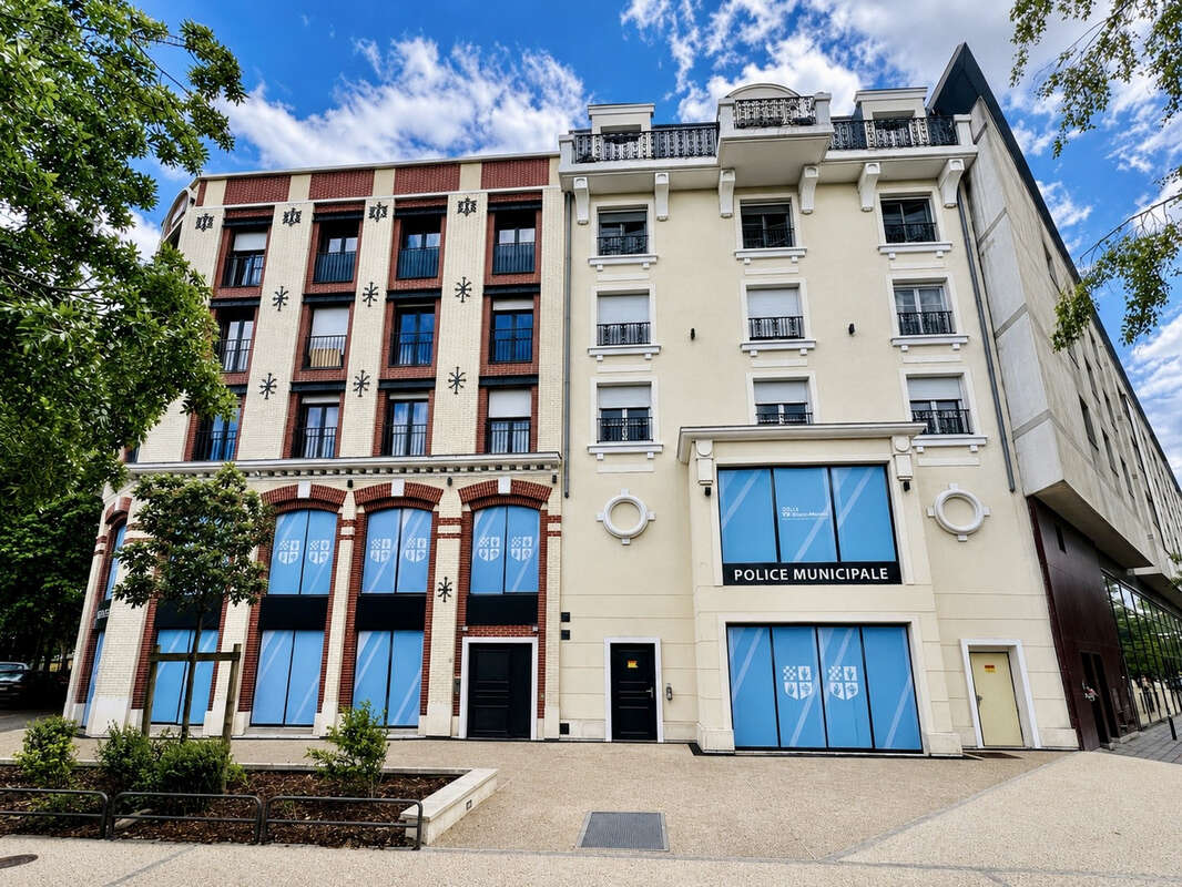 Appartement à LE BLANC-MESNIL
