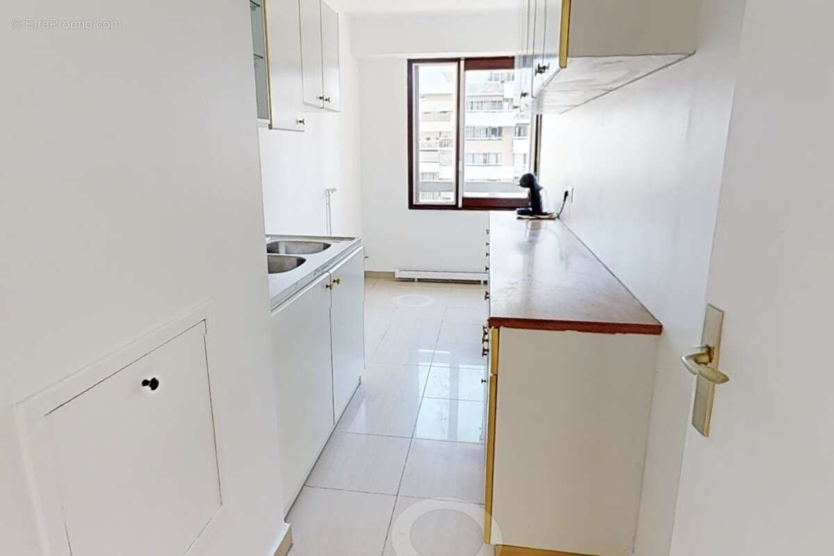 Appartement à PARIS-19E