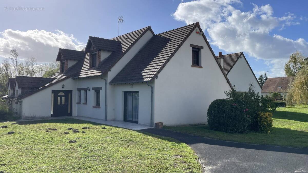 Maison à NOYERS-SUR-CHER