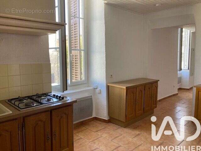 Photo 2 - Maison à LA BASTIDE-DES-JOURDANS